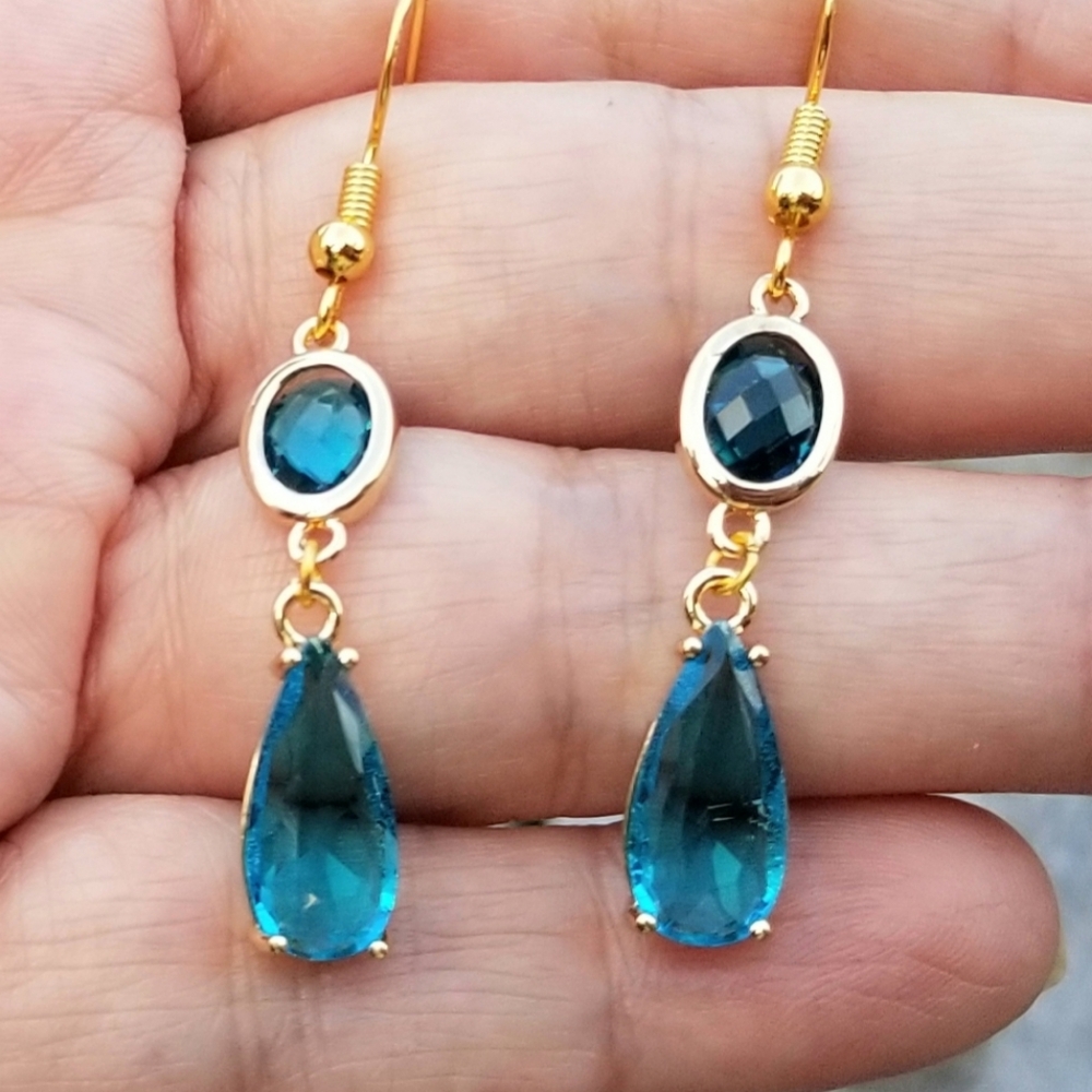 14k Gold Swiss Blue Topaz Dangle Earrings, Topaz Earrings, Topaz Jewelry